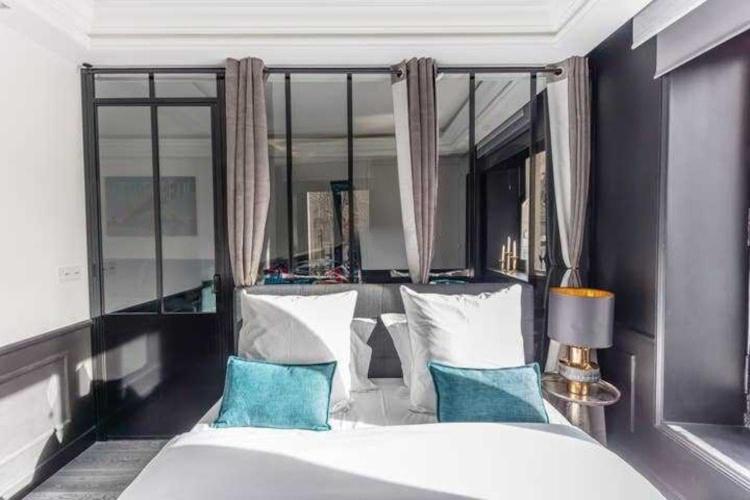 Modern - 1br 4p - Plaine-monceau Parijs